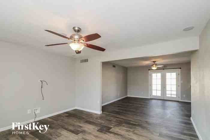 4140 W Sierra St - Photo 2 of 15