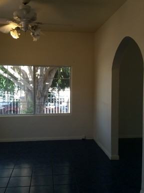 15613 S White Ave - Photo 2 of 8