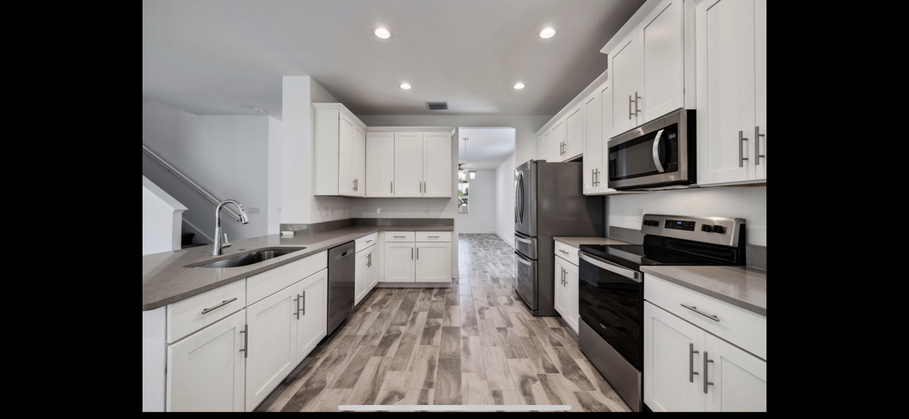 2082 Frances Ct N #NA - Photo 3 of 11