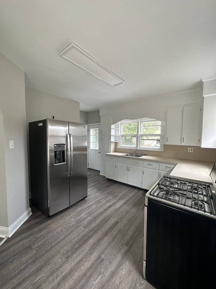 127 7th Ave #NA - Photo 3 of 17