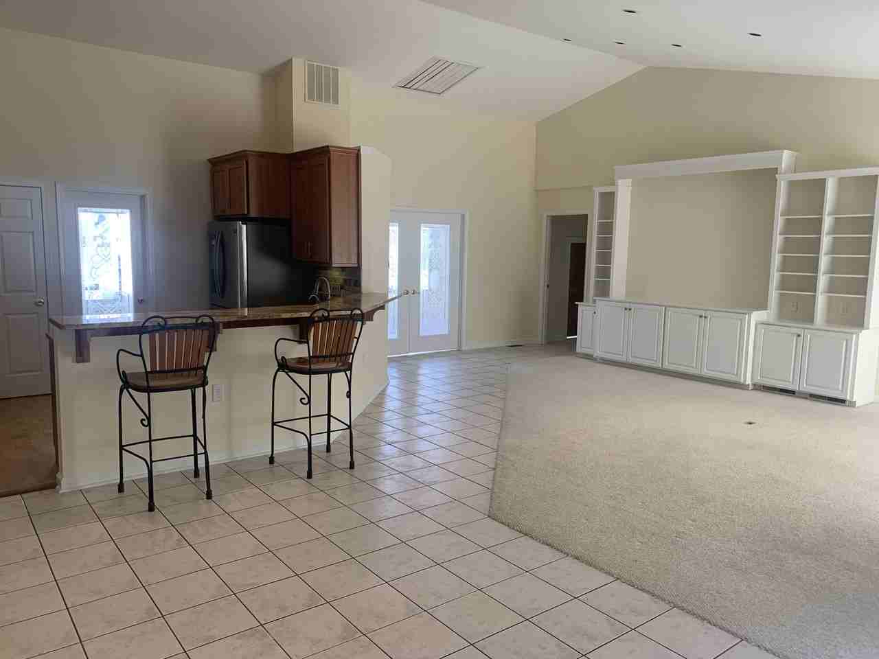 860 Canterbury Ct #NA - Photo 3 of 6