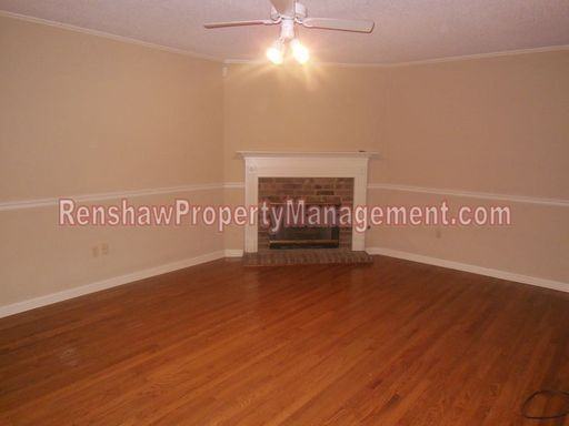 1815 Clunan Cove - Photo 2 of 10