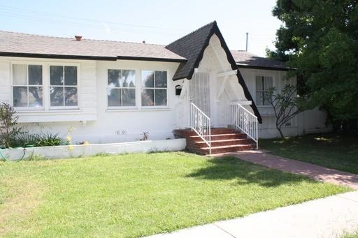 3490 Kemble Ave - Photo 2 of 44