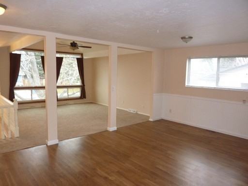 1154 Aspen St - Photo 3 of 6