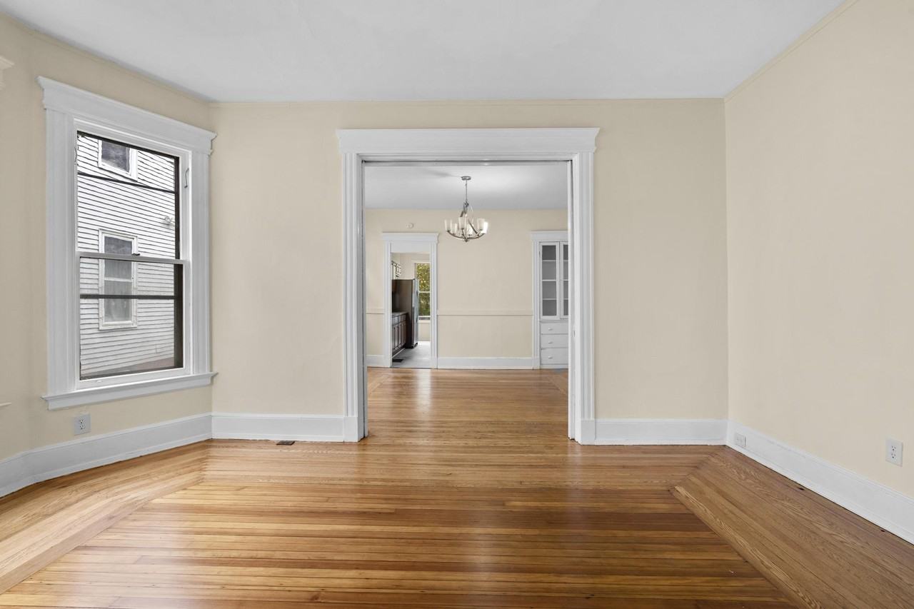 167 Norton St 1st Fl #1 - Photo 2 of 40