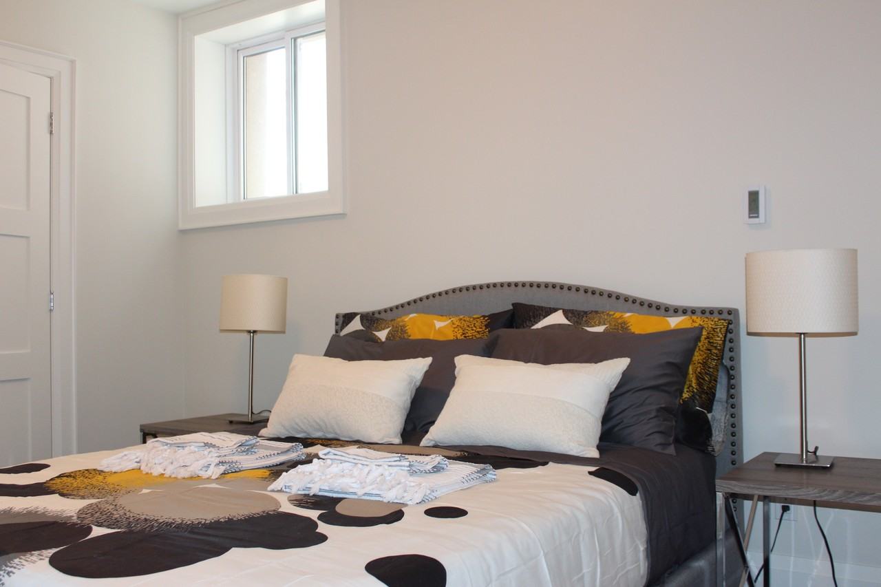 Sunnydale Dr & Prince Edward Dr S - Photo 6 of 19