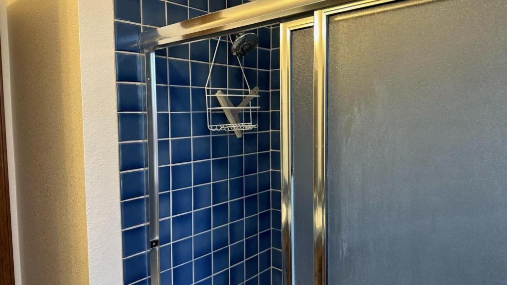 1627 Lahontan Ave - Photo 3 of 19