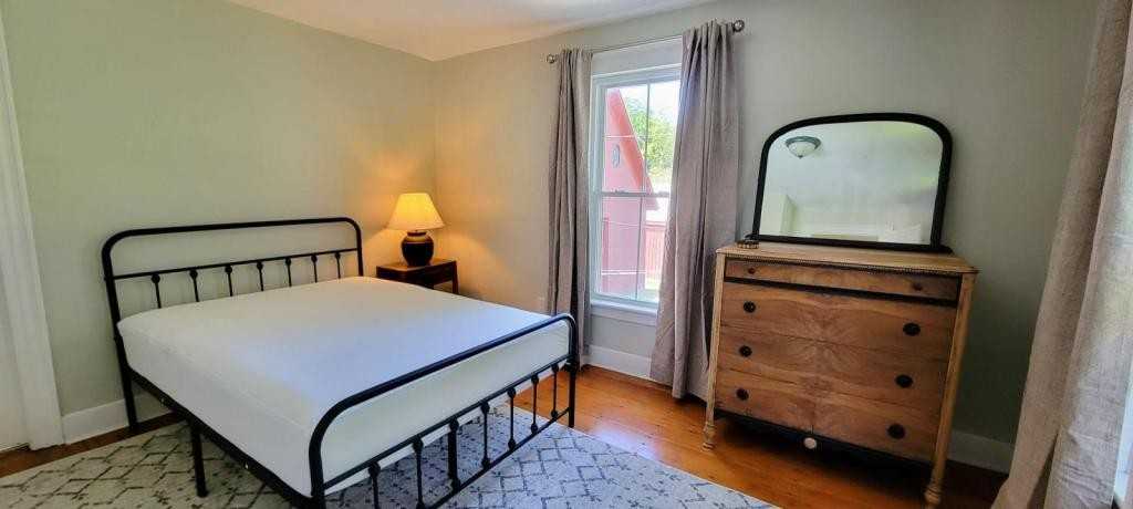 178 Meriden Rd #1 - Photo 4 of 26