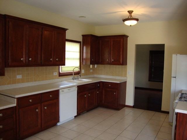 211 Glen Mor Dr - Photo 2 of 15