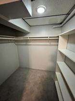 4809 N Knoxville Ave #2GL - Photo 1 of 1