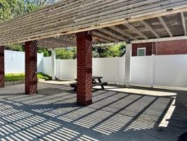 featured image of 4809 N Knoxville Ave #2GL