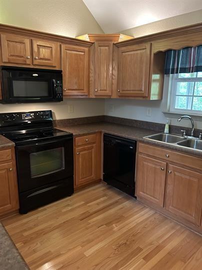 513 Lapidary Ln - Photo 2 of 17