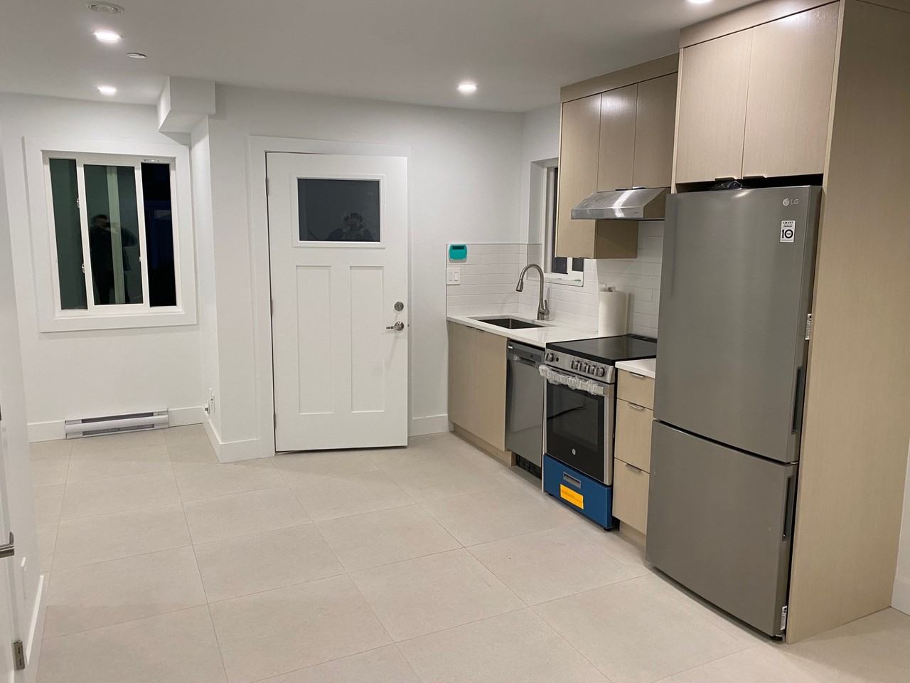 2738 Ward Street - Photo 4 of 13