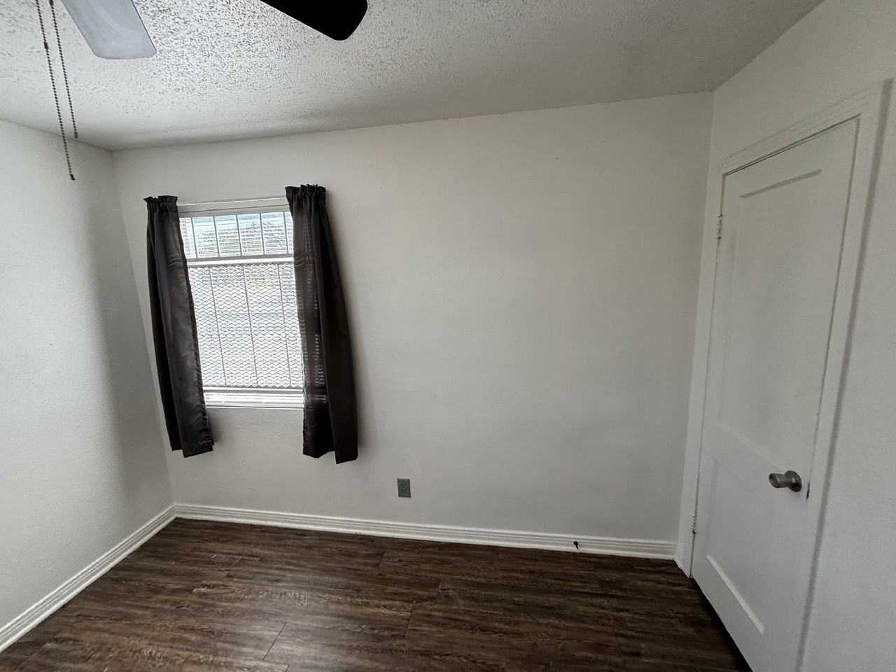 2641 Canberra Ct - Photo 3 of 17