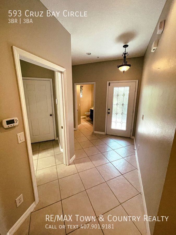 593 Cruz Bay Cir - Photo 3 of 31