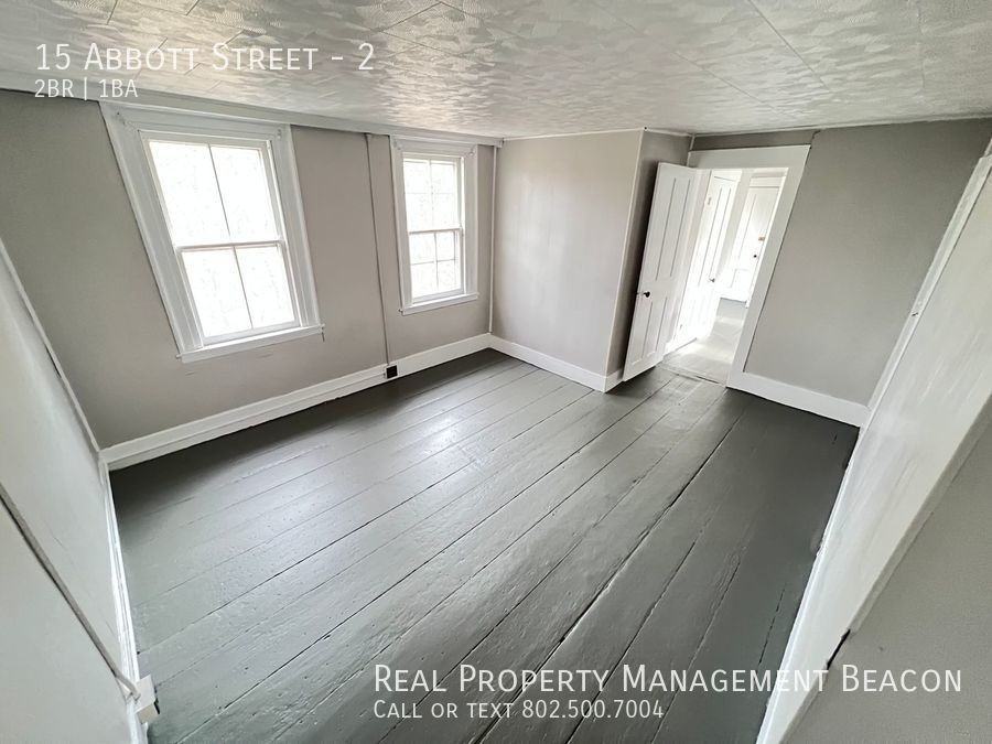 15 Abbott St #2 - Photo 3 of 9