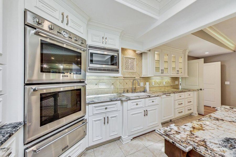 141 N Castanya Way - Photo 2 of 50