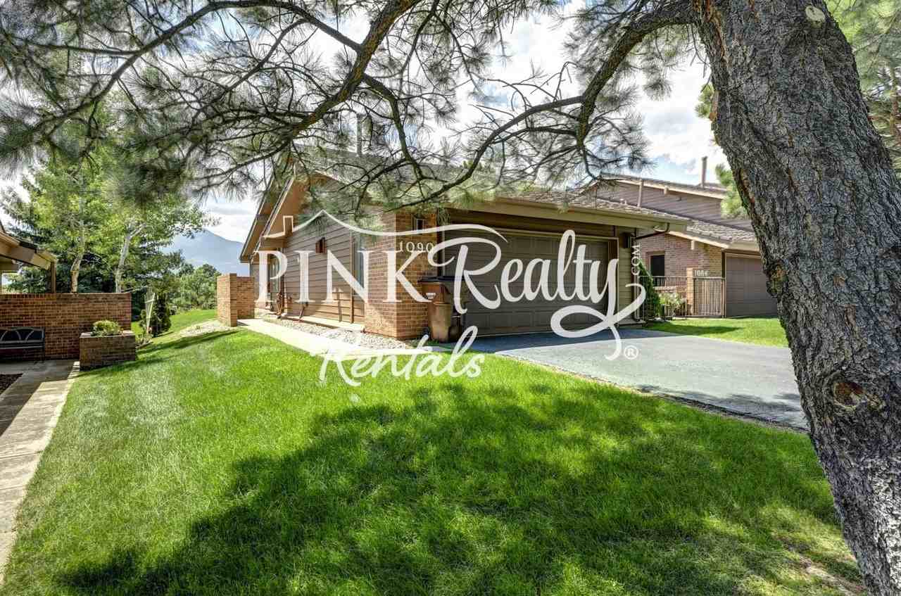 1090 Hill Cir - Photo 3 of 50