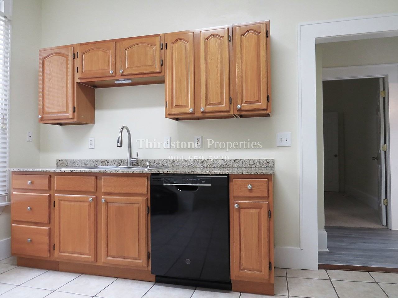 212 E 6th St - Photo 7 of 27