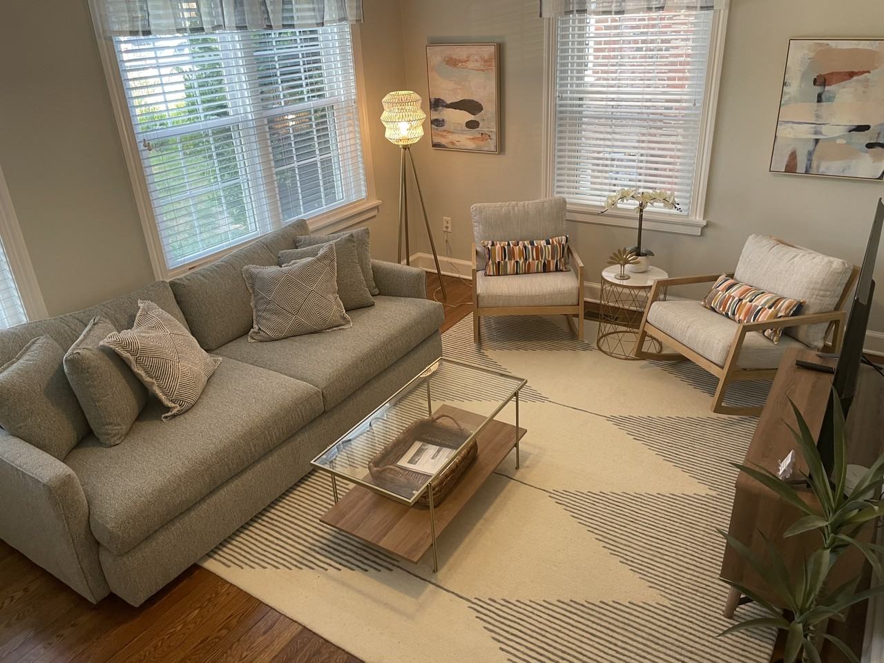 4010 Grove Ave #2 - Photo 3 of 11