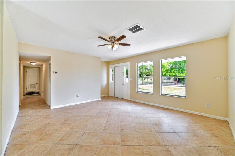 503 Penn Rd W - Photo 5 of 13