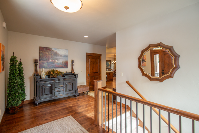 1017 Mountain Park Dr - Photo 3 of 31