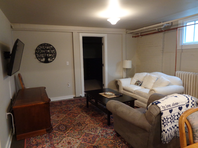 1012 Grand Avenue - Photo 3 of 12