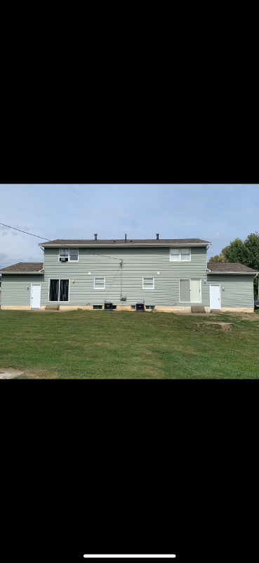 702 Colebrook St #702 - Photo 2 of 4