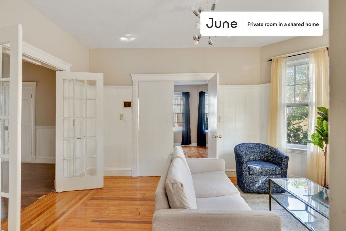 61 Lithgow St #D - Photo 5 of 16