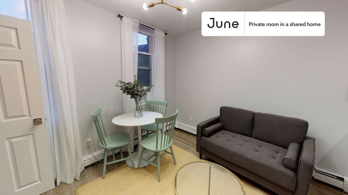 36 N Bennet St #B - Photo 2 of 9