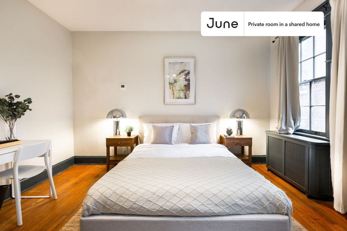 3618 Warren St Nw #B - Photo 4 of 12