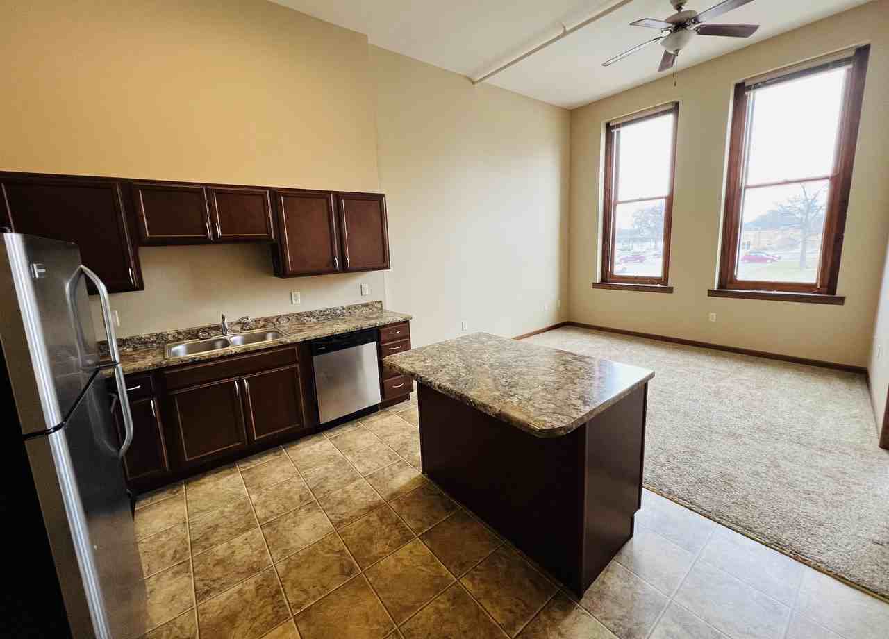 214 S Kline St #18 - Photo 2 of 11