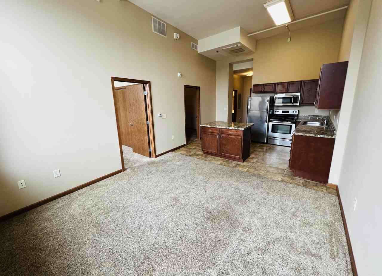 214 S Kline St #18 - Photo 4 of 11