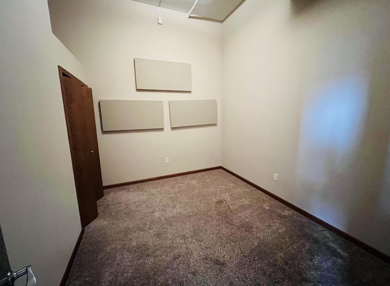 214 S Kline St #18 - Photo 5 of 11