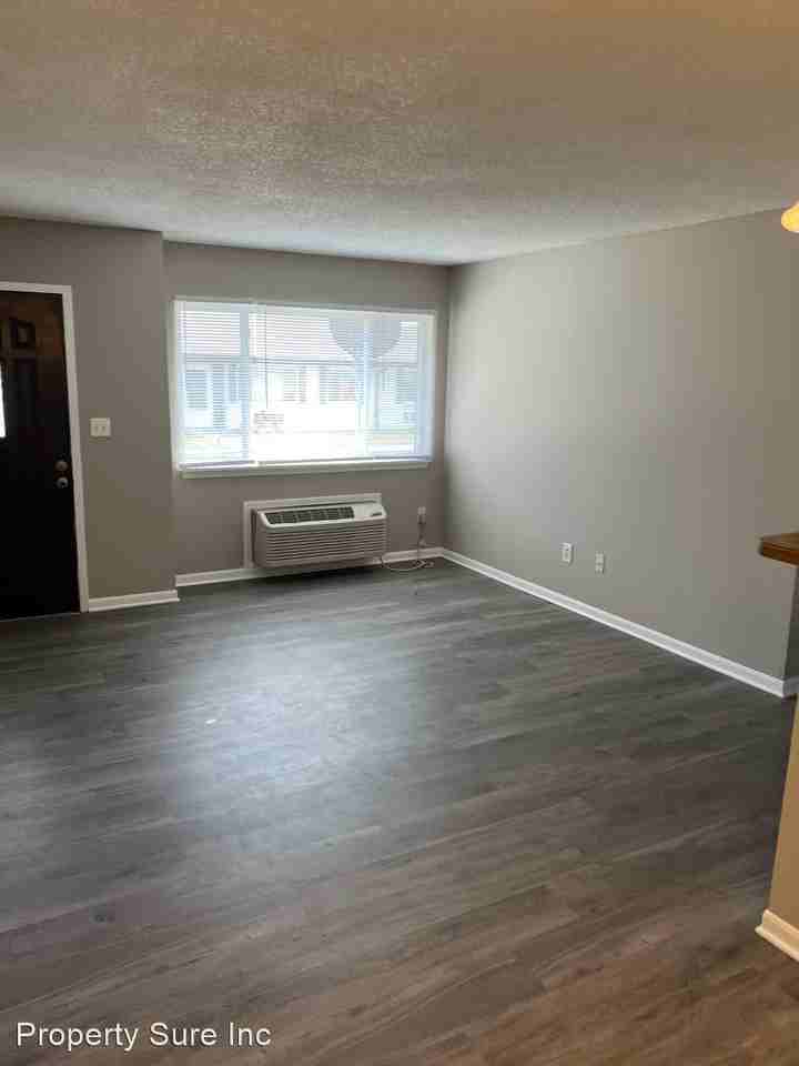 Ironton - Photo 3 of 6