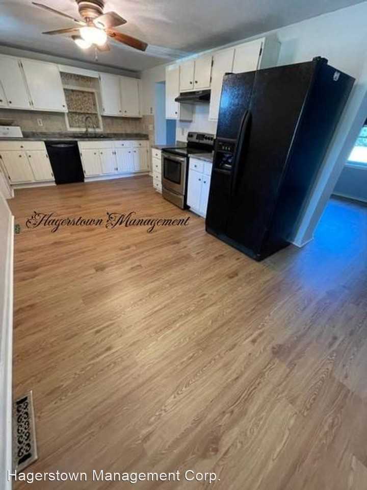 307 Emmert Rd - Photo 3 of 12