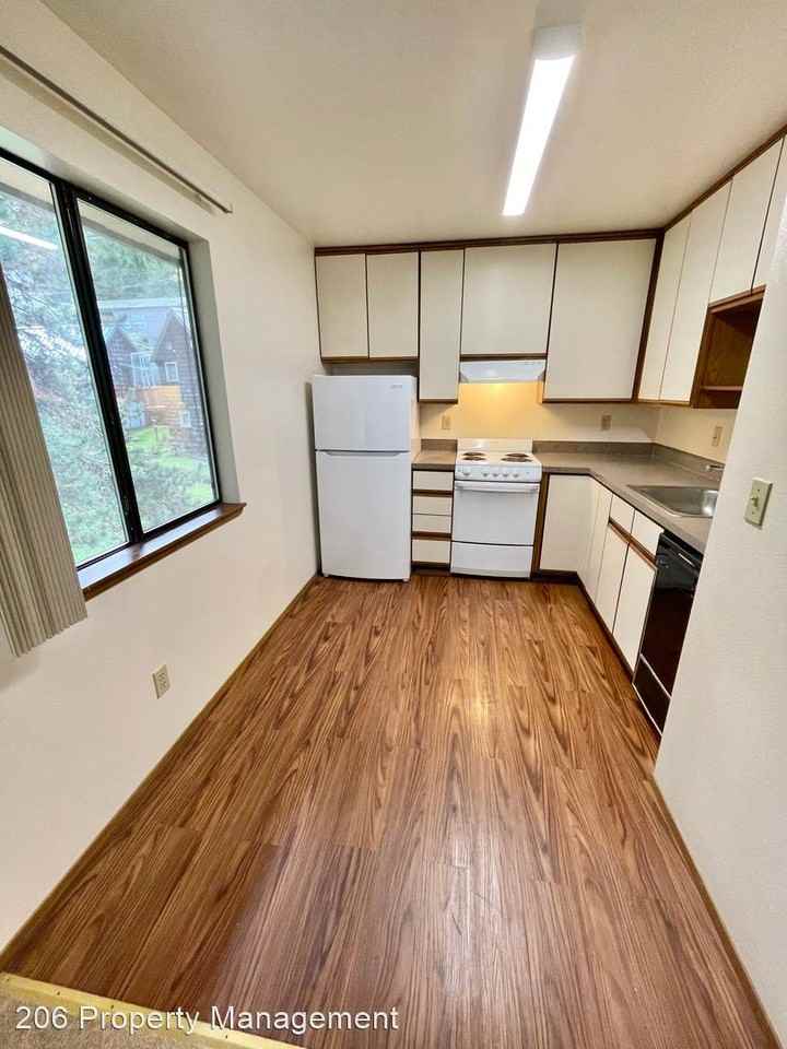 Trailwood Apartments - Photo 3 of 11