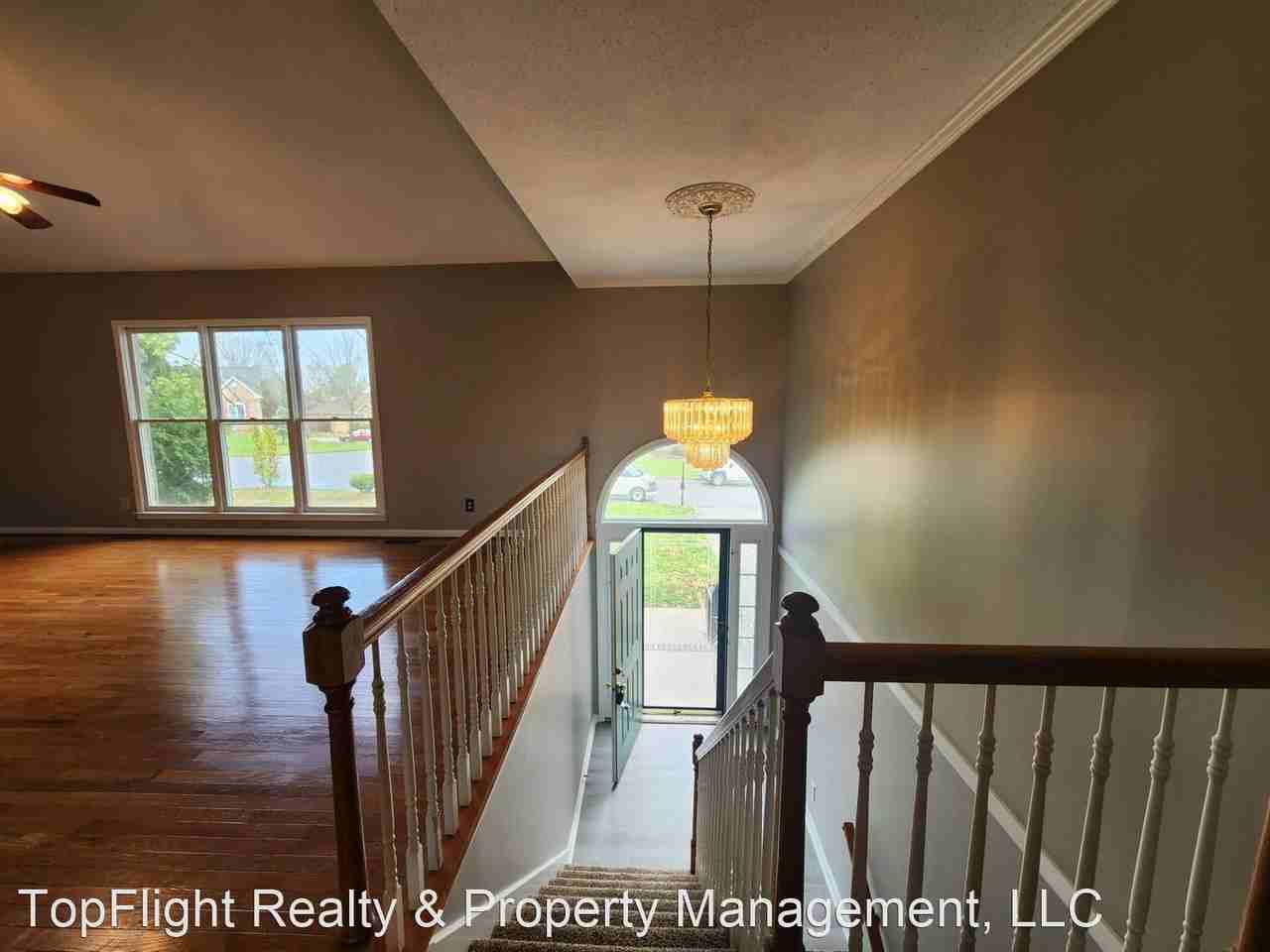 3126 Southpoint Dr - Photo 3 of 25