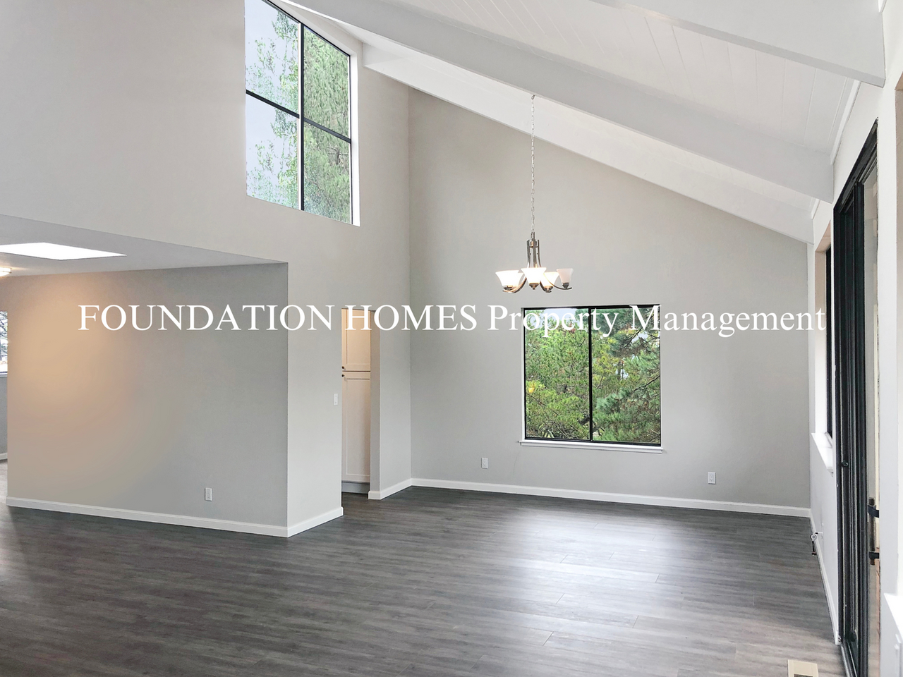 315 Durant Way - Photo 3 of 12