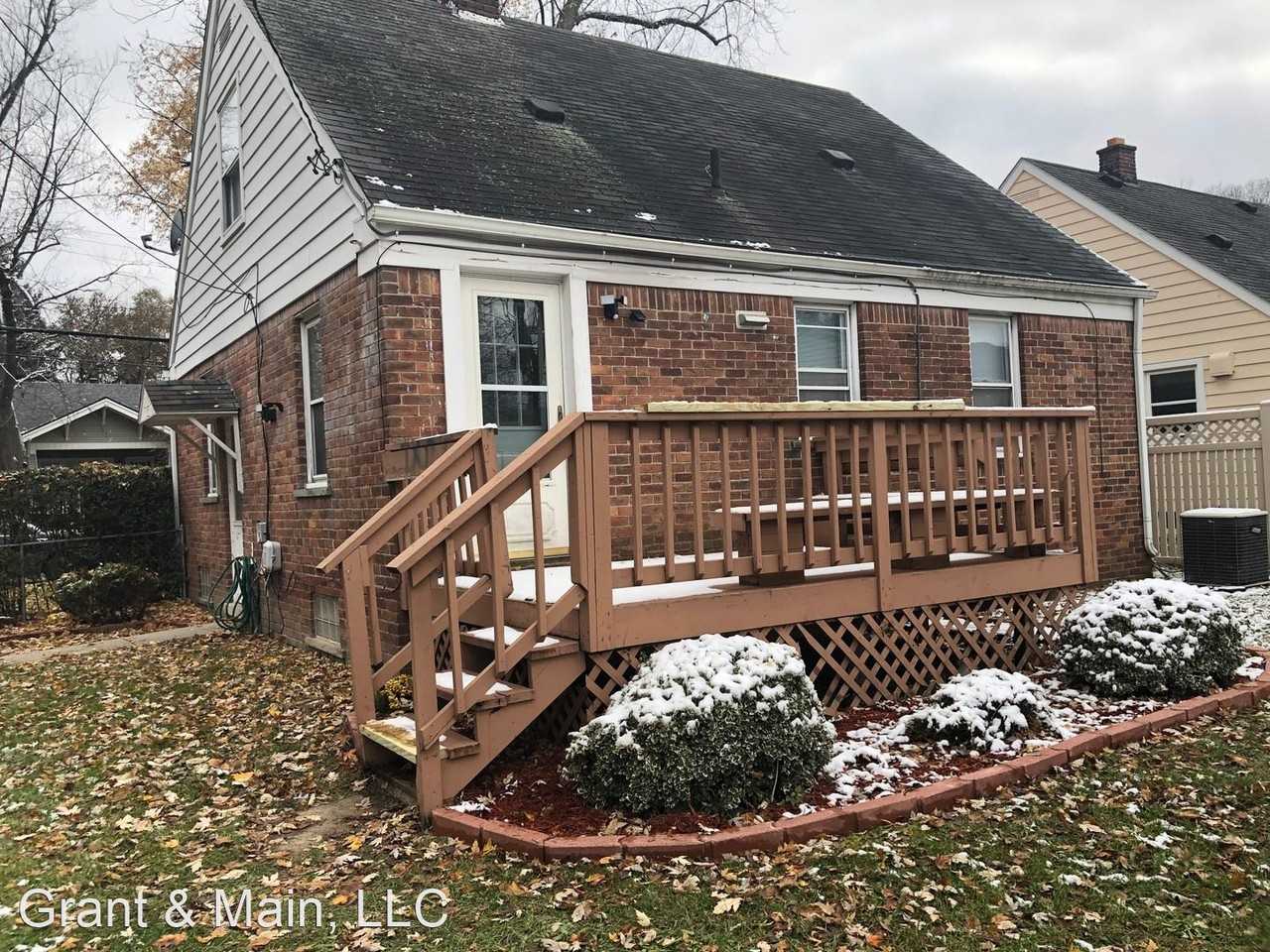 22400 Cleveland St - Photo 2 of 11