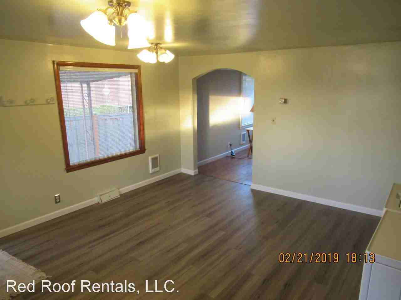 3120 Bridgeport Way W - Photo 3 of 9