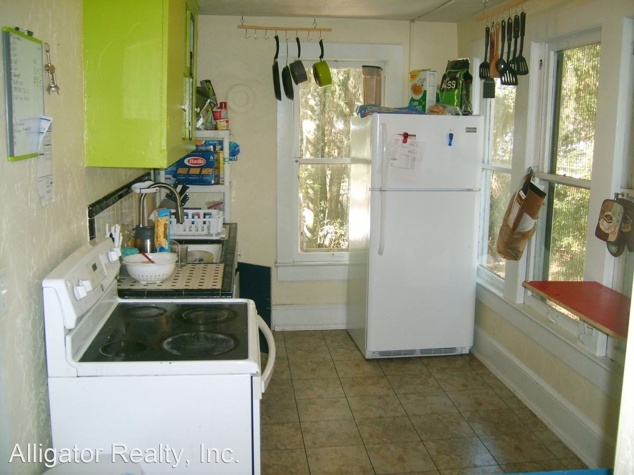 1104 Nw 3rd Ave - Photo 3 of 22