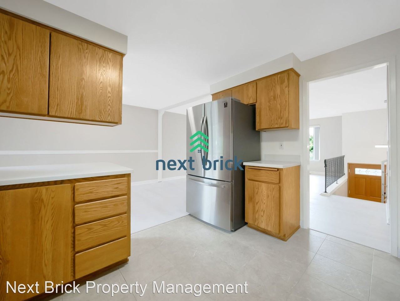 15458 4th Ave Ne - Photo 3 of 24