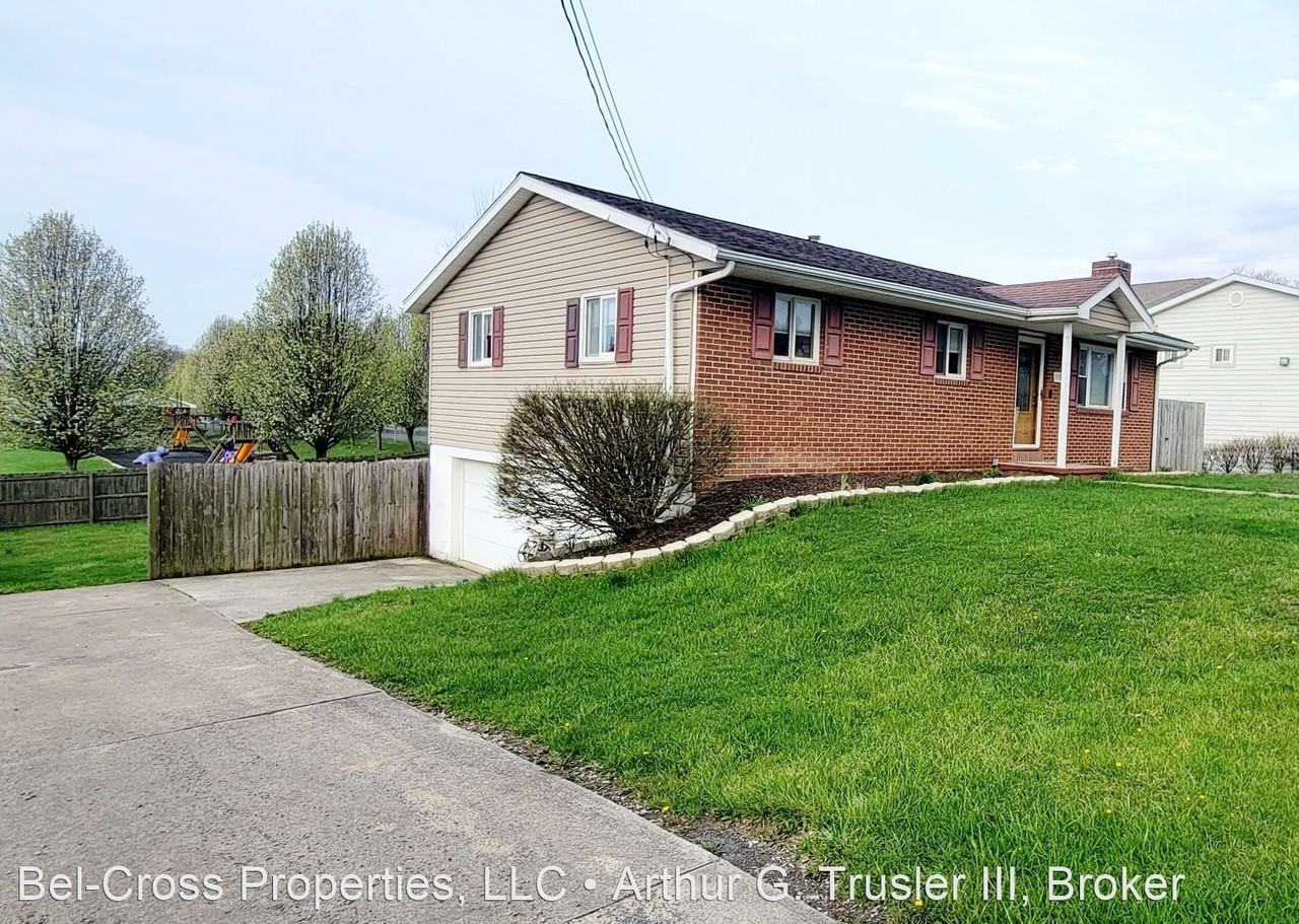 1313 Airport Blvd - Photo 2 of 21