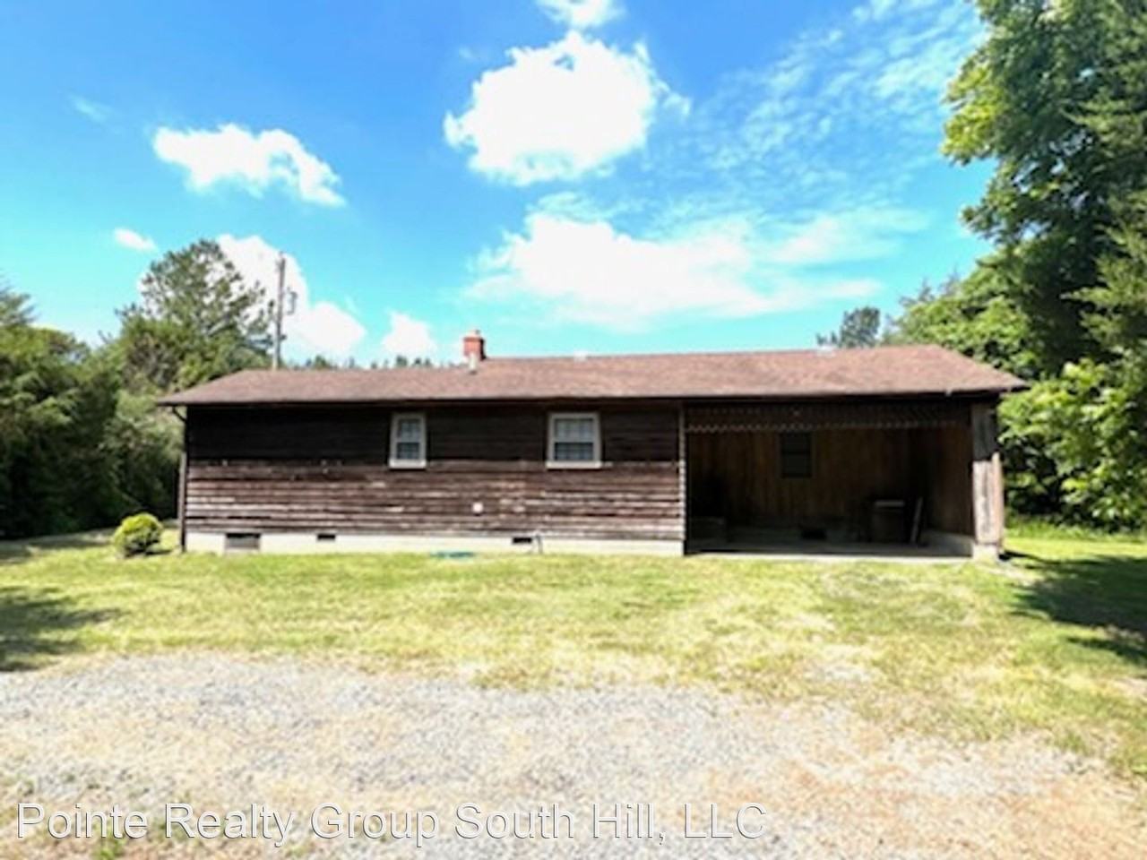 1061 Draper Rd - Photo 2 of 10