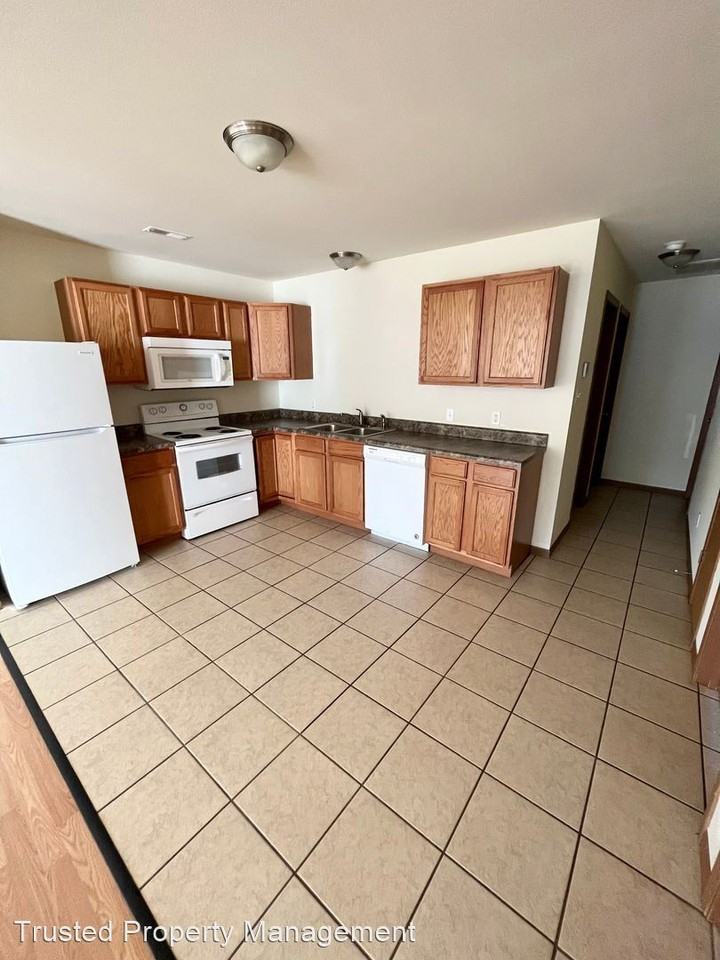 76 Montee Ln - Photo 3 of 11