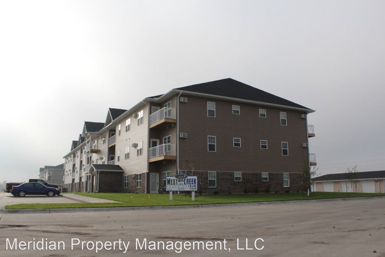 1402 13th St W - Photo 3 of 13