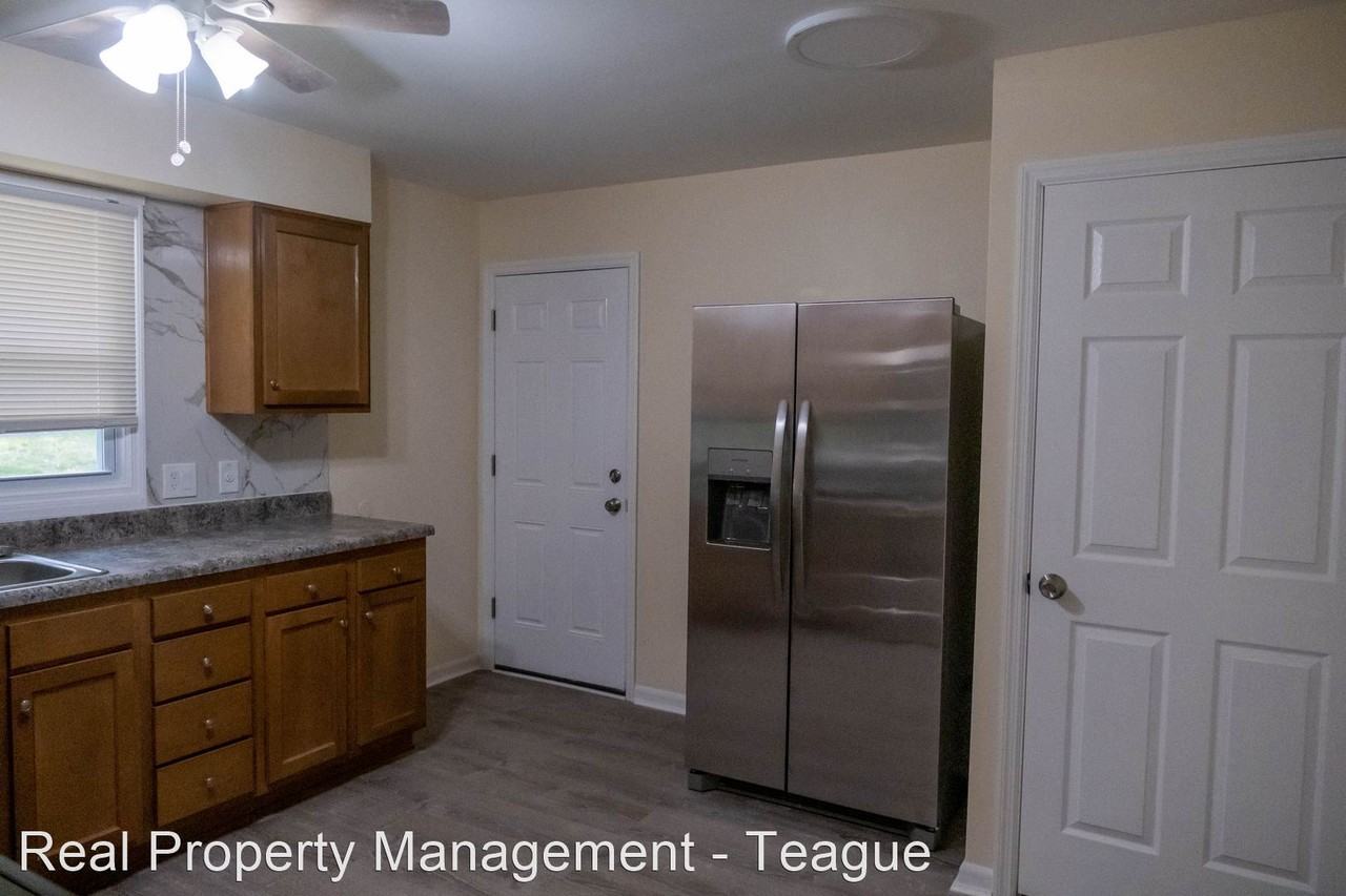 94 Elliot Rd - Photo 3 of 16