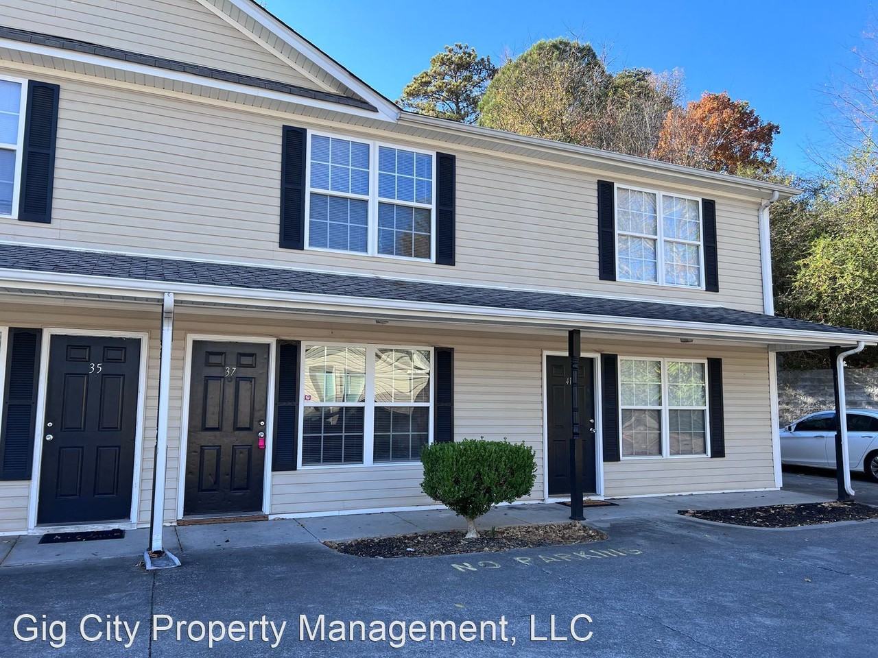 Two Bedroom 1 and 1/2 bath Townhome for RENT Apartments 11 Alice Ln