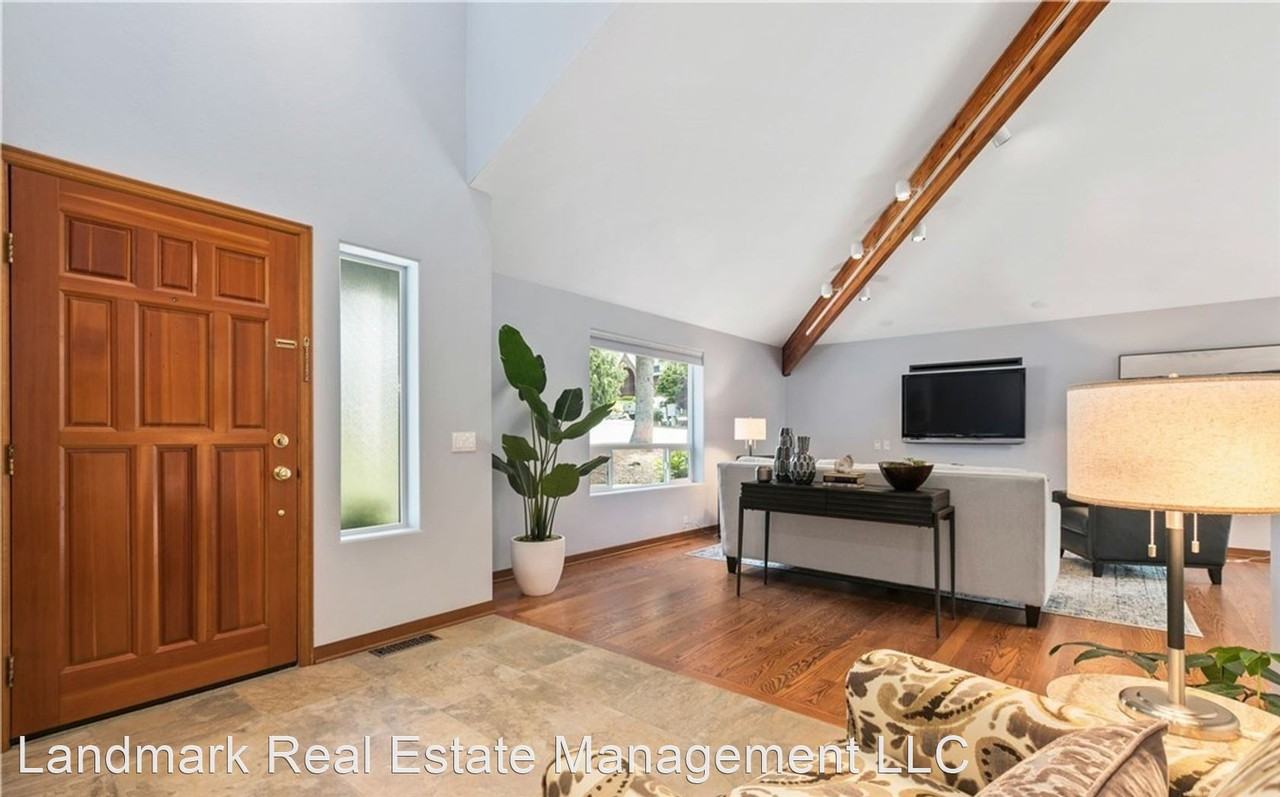 718 Fieldston Rd - Photo 3 of 14